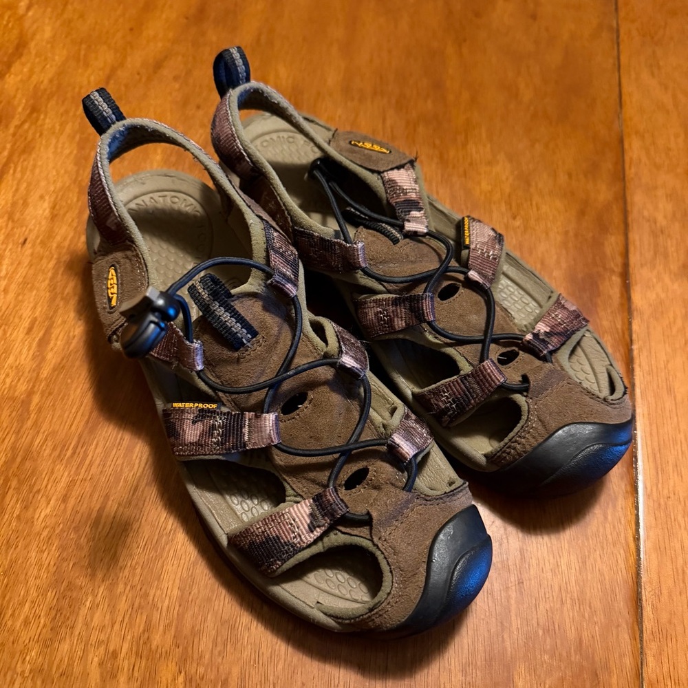 Keen‎ Hiking Sandal Women's 8.5 Newport H2 Waterproof Camo Brown
